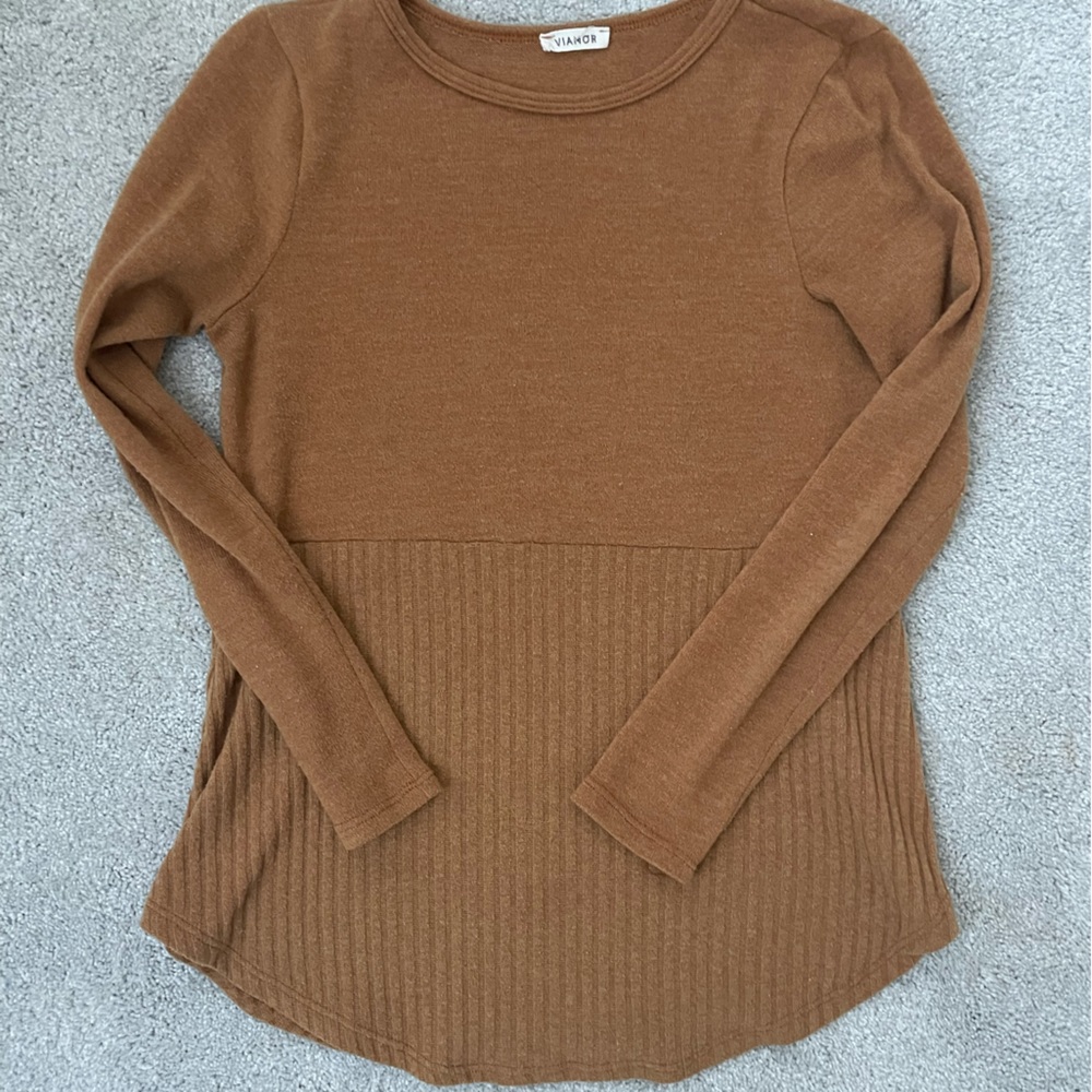 Viamor mustard yellow sweater small